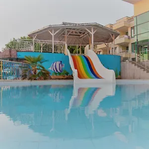 Perla Club Hotel