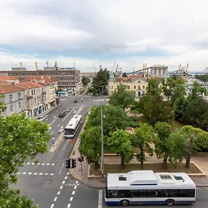 Апартаменты Seaman's House Бургас